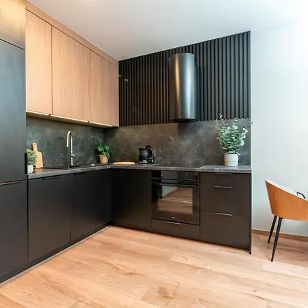 Apartly - Cisza W Nowoczesnym Stylu & Parking アパート